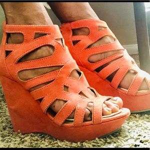 Coral wedges shoes